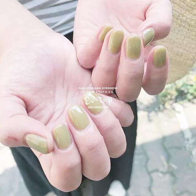 你喜歡純色甲嗎？那種極簡(jiǎn)且好看的。
