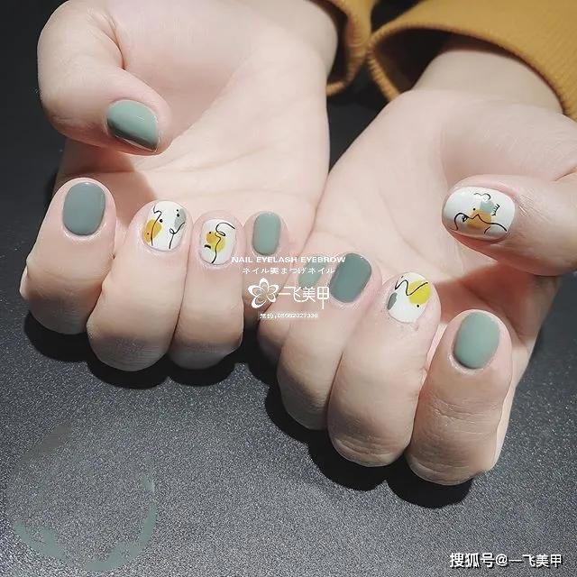 韓系手繪涂鴉美甲，好有藝術(shù)感啊~