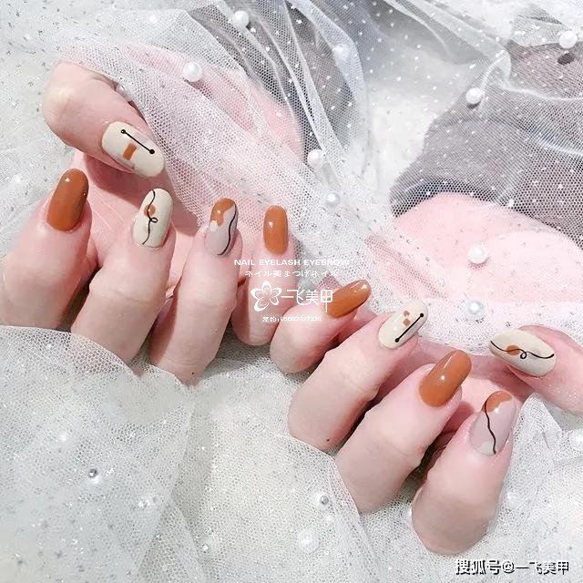 韓系手繪涂鴉美甲，好有藝術(shù)感啊~