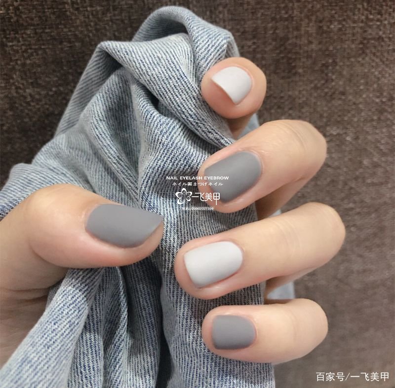 簡(jiǎn)約而不簡(jiǎn)單，磨砂美甲！絲襪一般的感覺(jué)