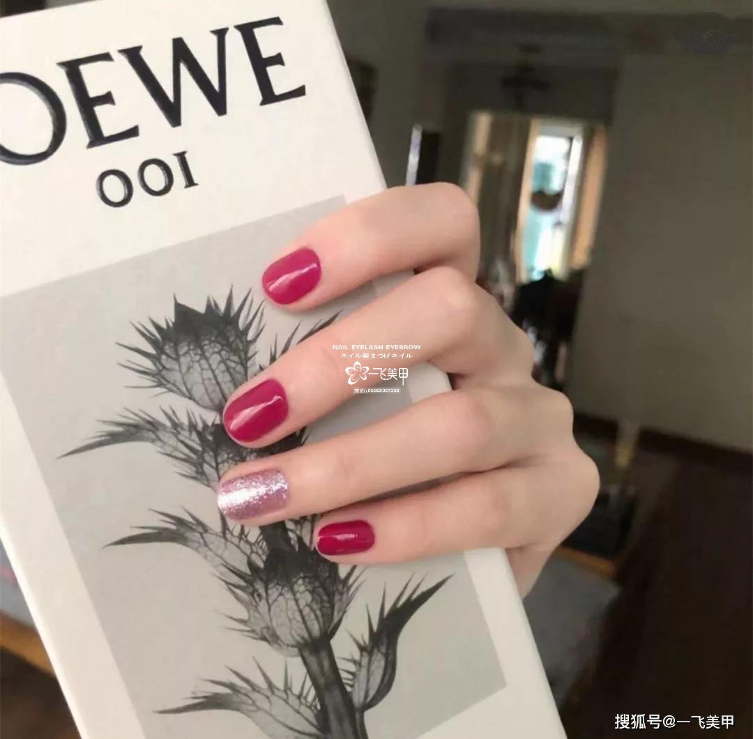 無敵顯白的梅子色美甲，這么火爆你一定要試試！