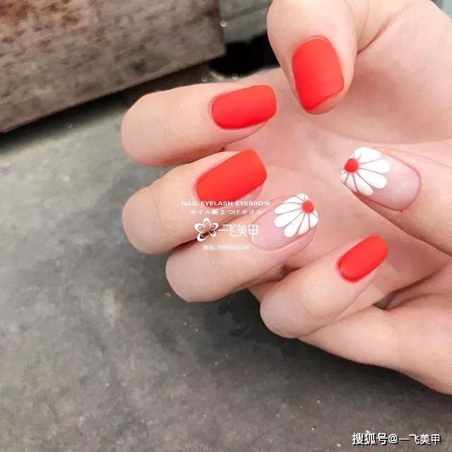 雛菊元素在春天做在手上，那是一種春的氣息