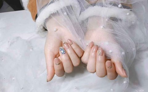 新娘美甲，實(shí)用短款