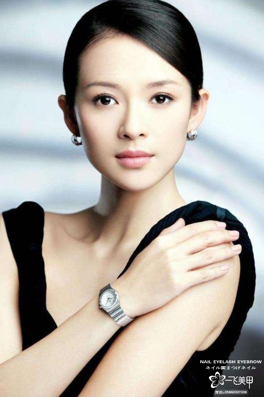 秒變高顏值的小秘訣就是考驗?zāi)銜粫瘖y，有木有？