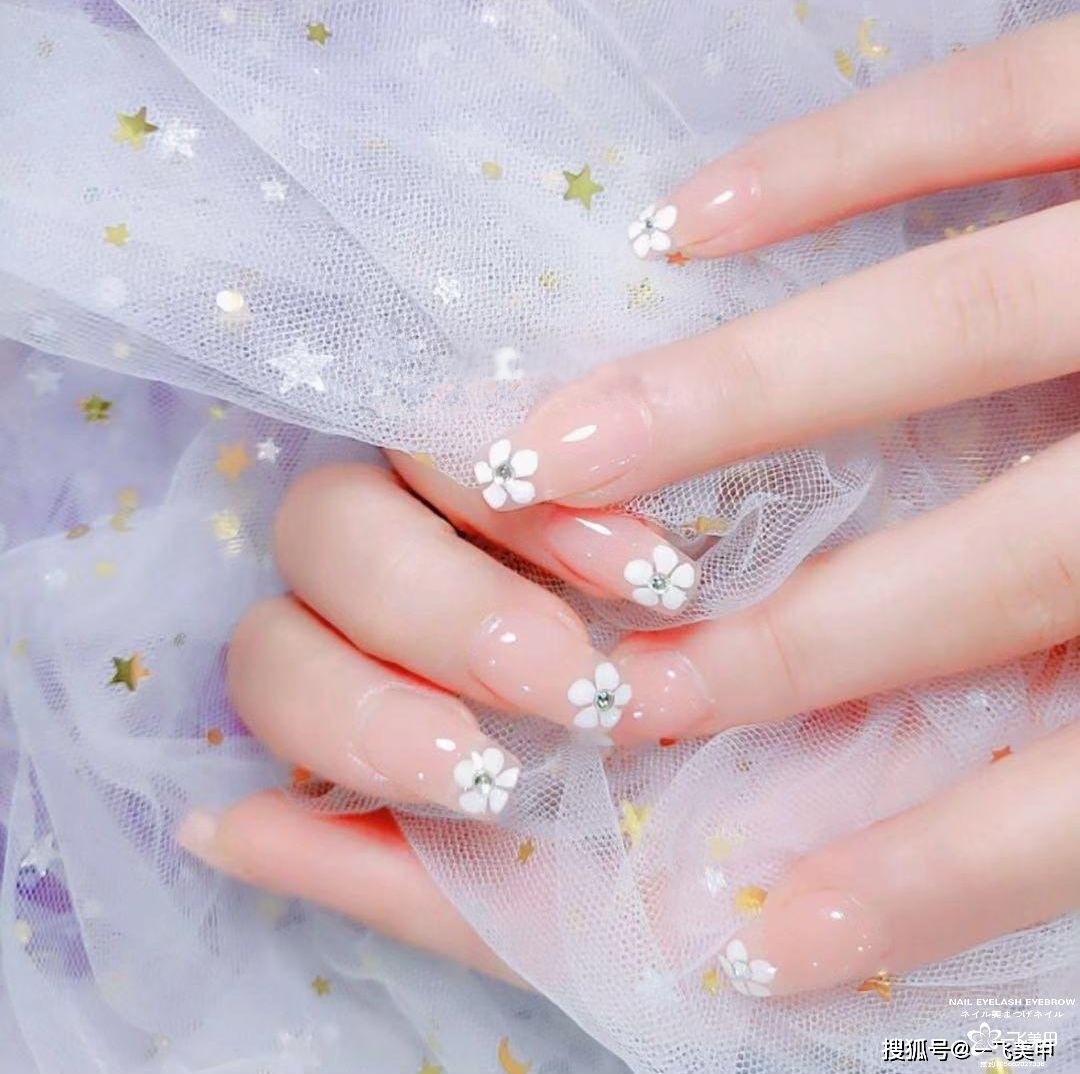 新娘美甲，實用短款