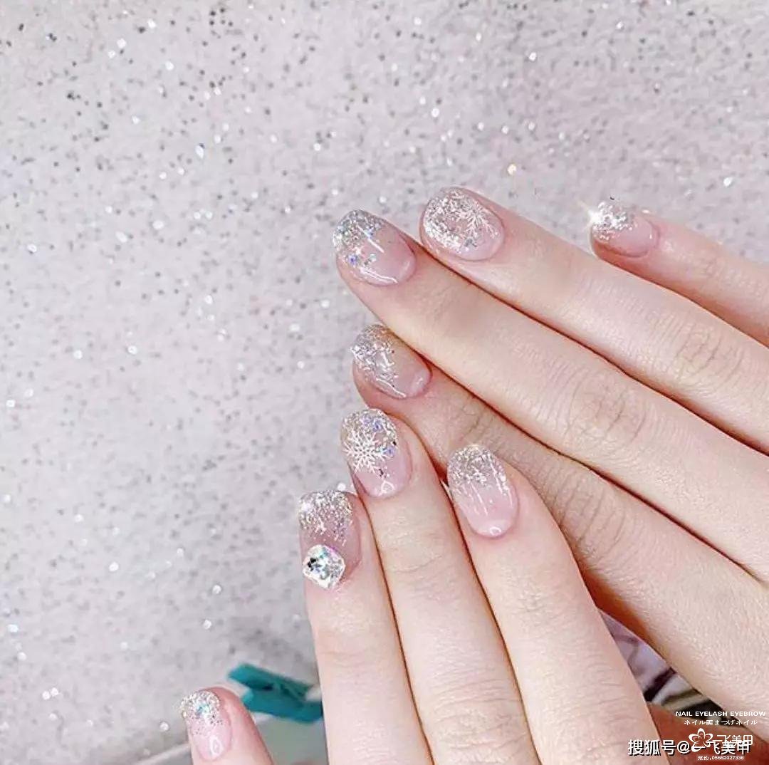 新娘美甲，實(shí)用短款