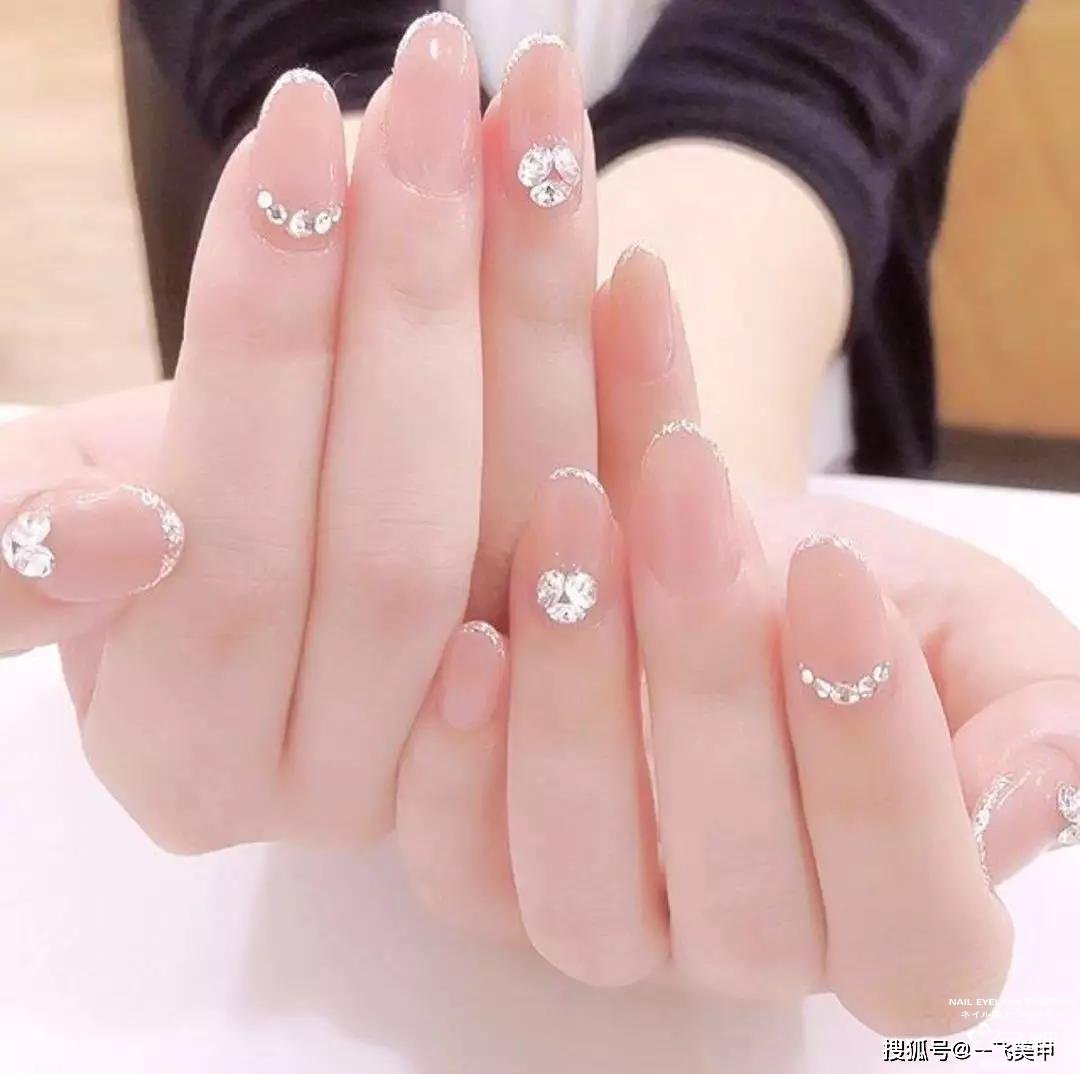 新娘美甲，實(shí)用短款
