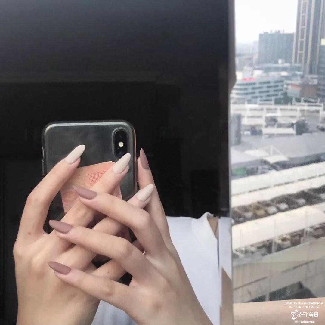 如果世界上還有一個(gè)你，你會(huì)不會(huì)跟她一起做美