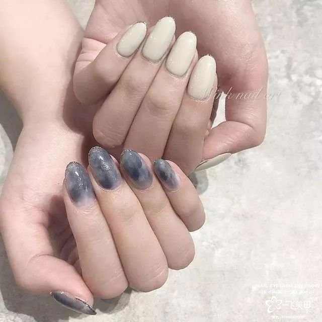 如果世界上還有一個(gè)你，你會(huì)不會(huì)跟她一起做美