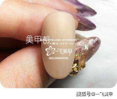 新手也能做的3款新春雛菊美甲