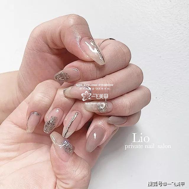小眾而又顯高級(jí)的日系澀味美甲