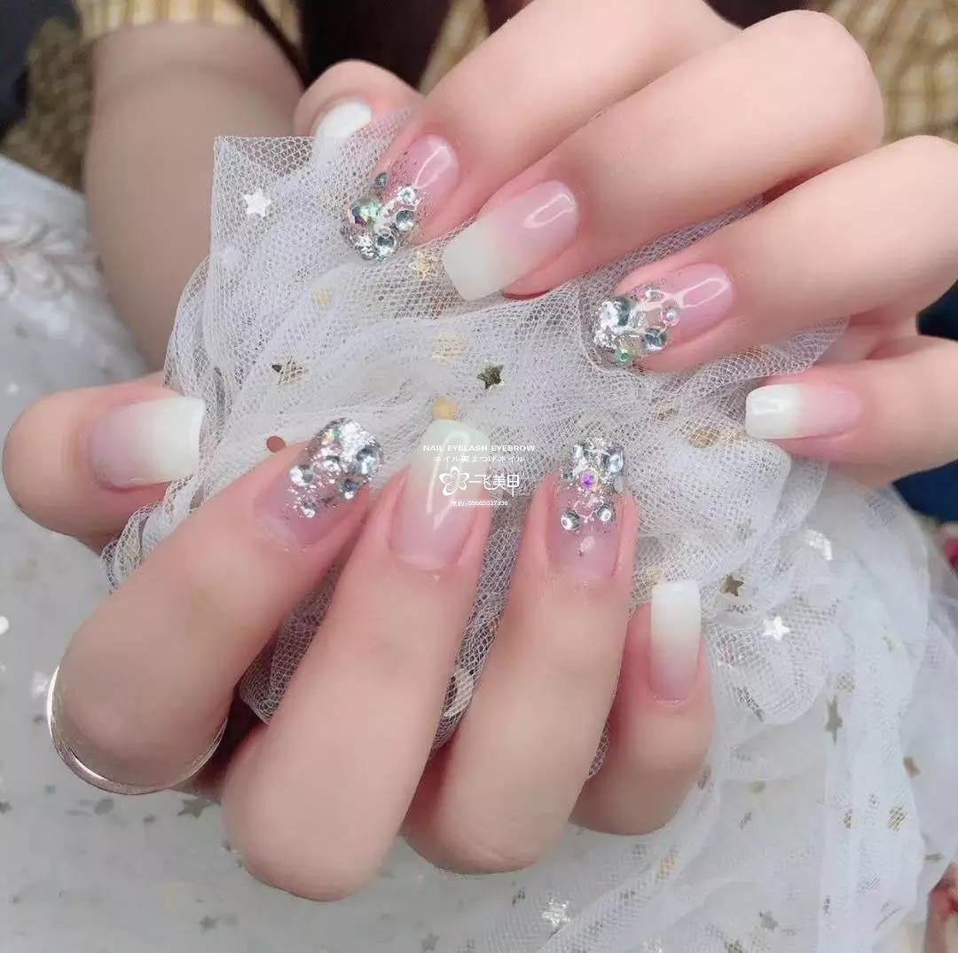 疫情快結(jié)束啦！推遲結(jié)婚的新人快來選新娘甲