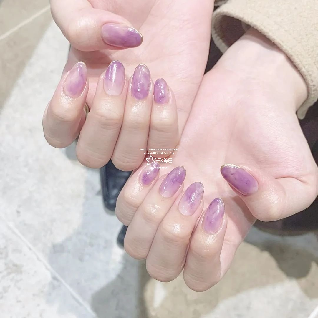 春天里我喜歡的淡紫色美甲