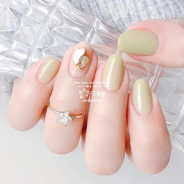 適合春天的3款綠色美甲，好養(yǎng)眼??！