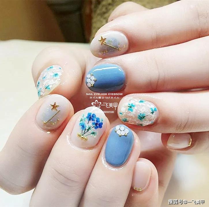 干花美甲要怎么搭才好看呢？
