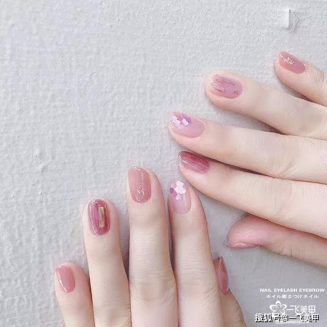 超仙氣的透感碎玻璃美甲，誰做誰美