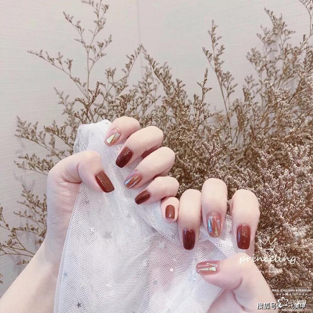 超仙氣的透感碎玻璃美甲，誰(shuí)做誰(shuí)美
