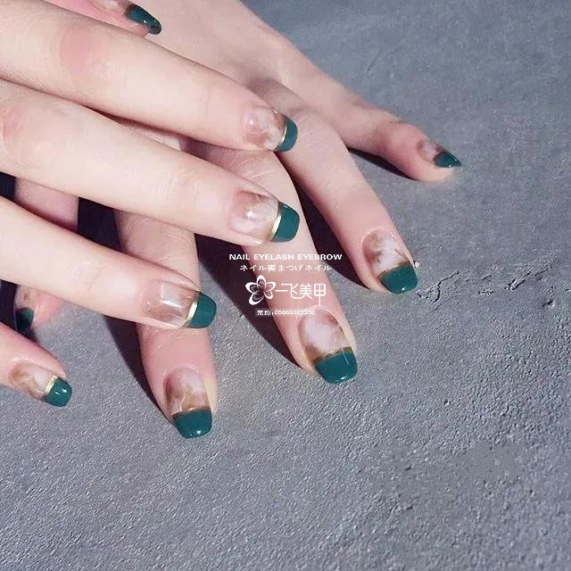 超顯手白系列！承包你的春季美甲！