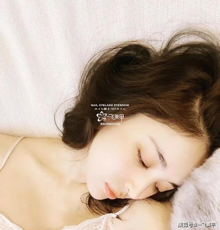 驚呆了！女明星宅在家做這件事瘦到了90斤，你們信不信？