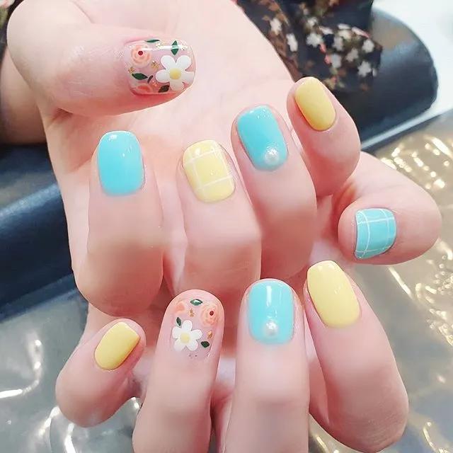 如何把春夏裝進(jìn)美甲里？糖果色系做到了