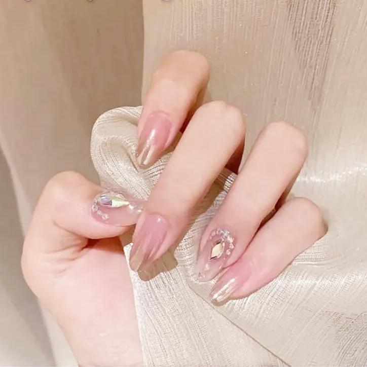 lisa是什么寶藏女孩啊，同款美甲也太種草了吧