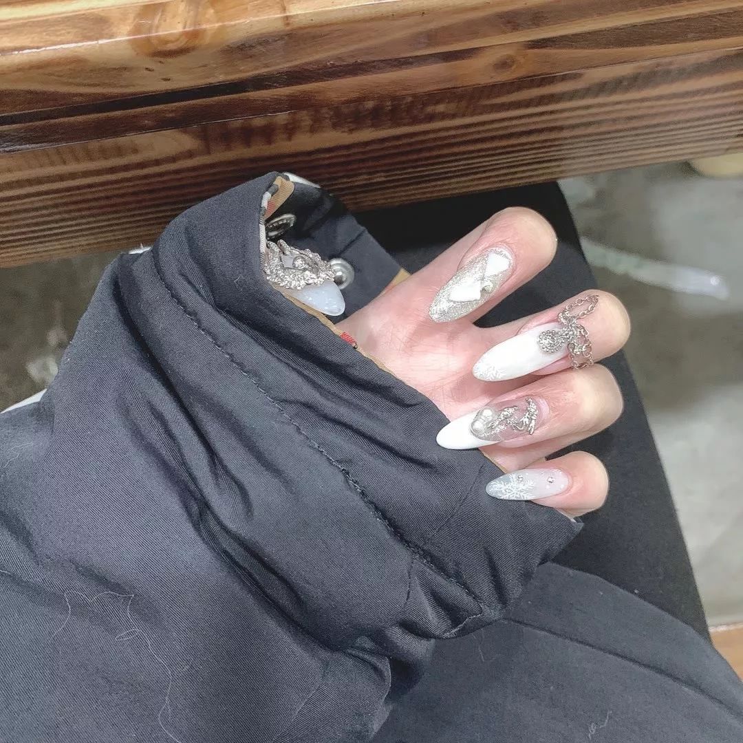 換新美甲款式，找不到美甲靈感？看看這里有沒有你喜歡的