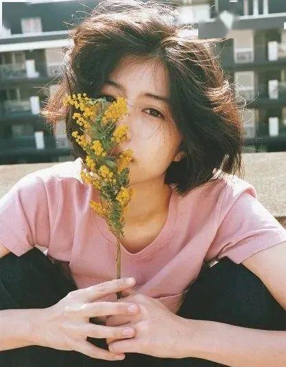 今年春夏超流行的4組配色，穿對(duì)了巨顯白巨顯貴！
