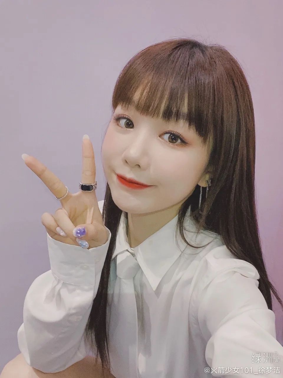 Lisa、宋妍霏……同款美甲，我都給你們扒出來了！