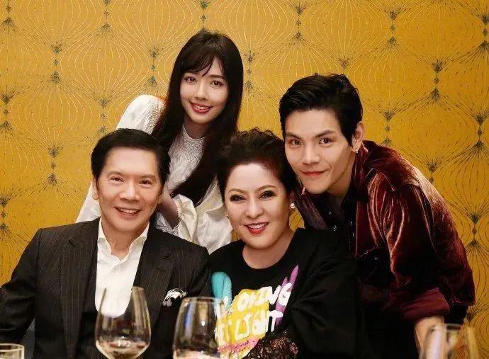 化妝：郭碧婷深夜發(fā)文暴露心聲，網友：豪門路不好走......