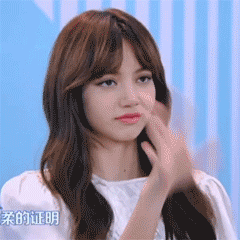 Lisa、宋妍霏……同款美甲，我都給你們扒出來了！