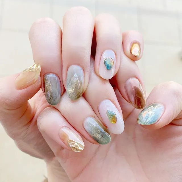 復(fù)古燙金美甲，美翻天了