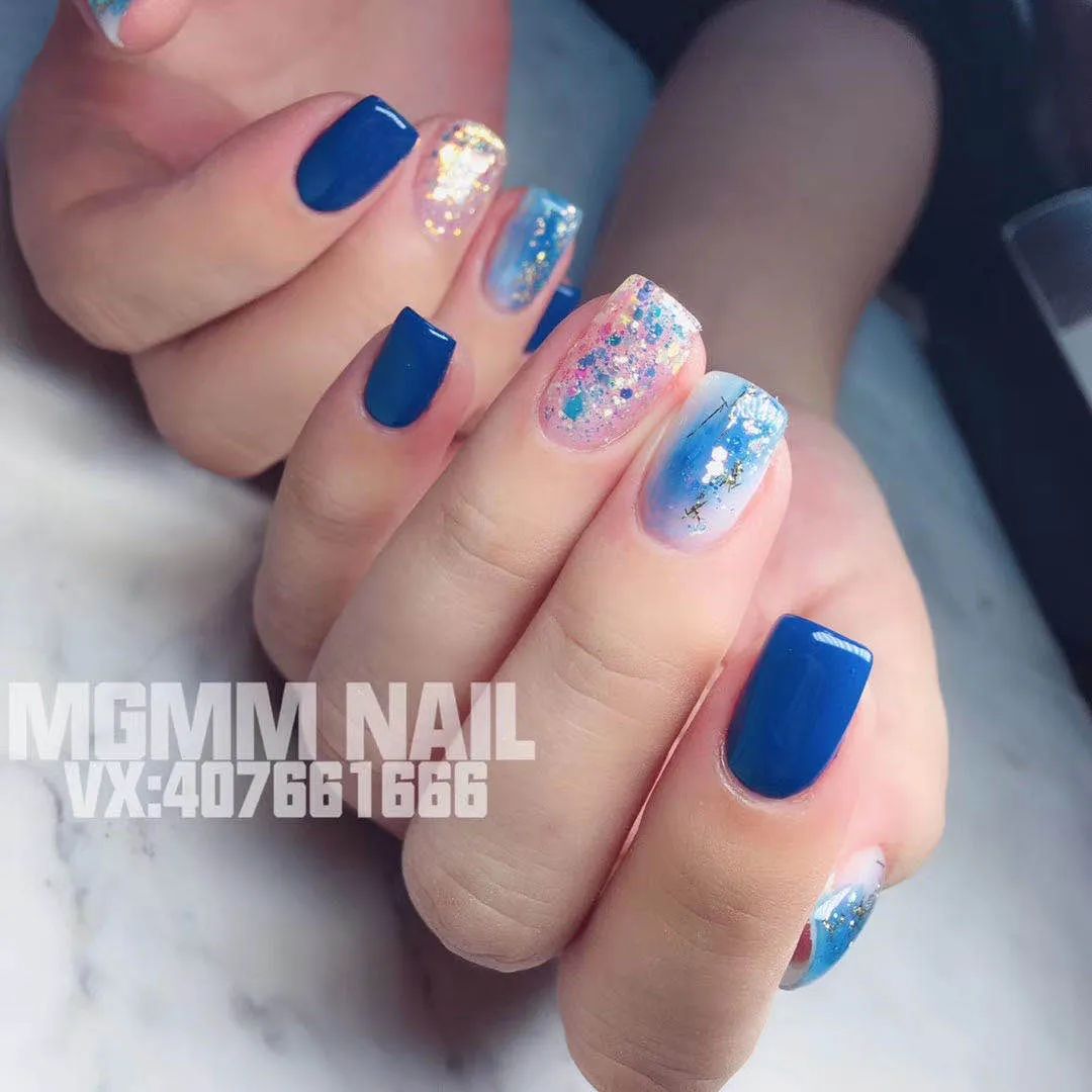 來看看大家最近都做了什么美甲款式