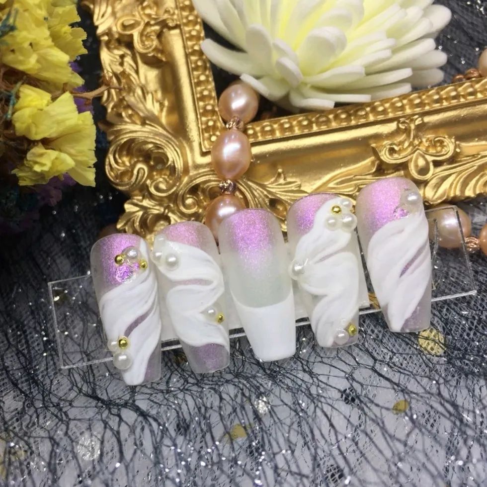 會做這款美甲的，都是仙女吧