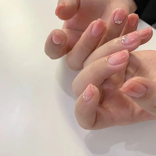 50款適合拍婚紗照的新娘美甲