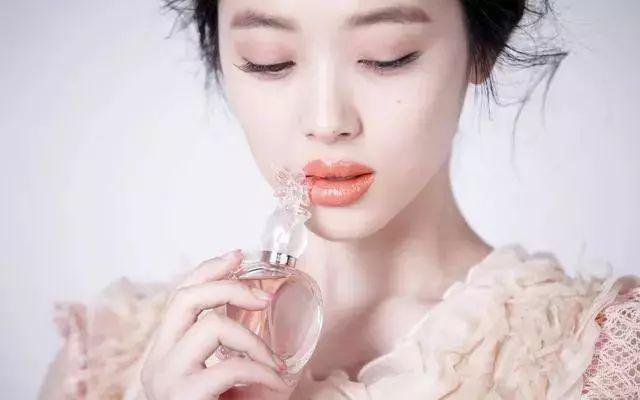 這個(gè)夏天，絕對不能少的甜美元?dú)狻肮瓓y”