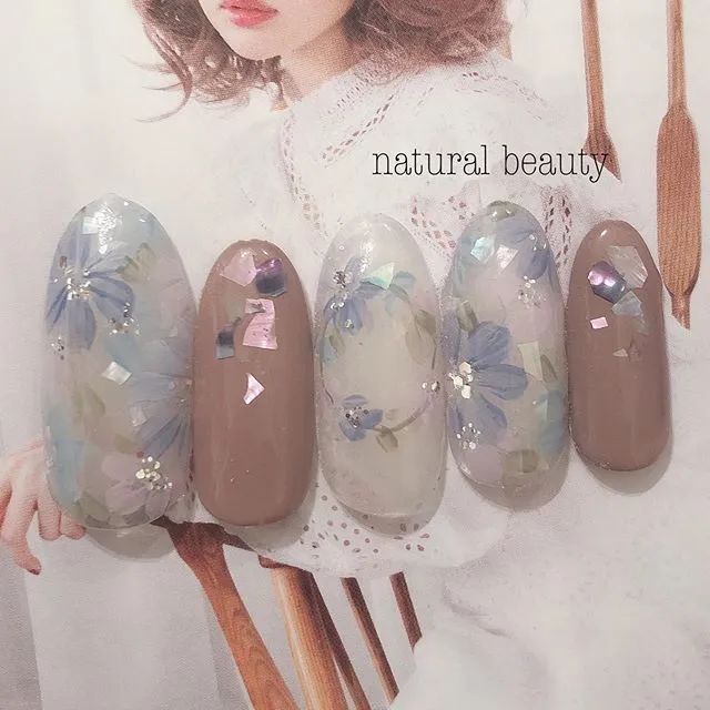 精選日系樣板，5月精華美甲就看這里