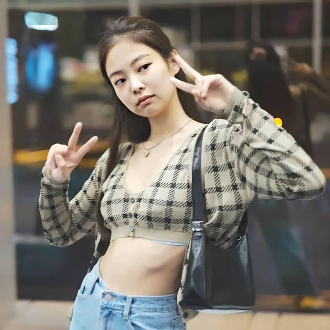 新晉穿搭博主Hailey告訴你：原來甜辣女孩都是有套路的？