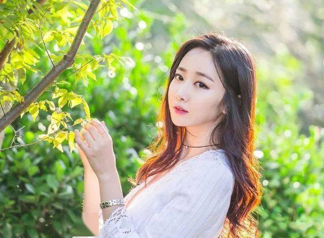 女人無論多愛對方，對方這些反常行為一定要提防！