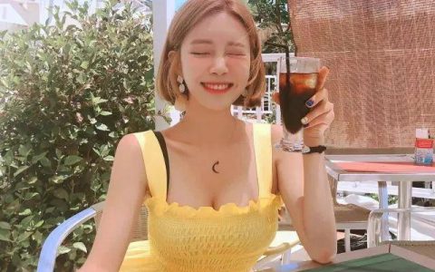 大胸女孩夏日穿搭！輕松hold住甜美小性感