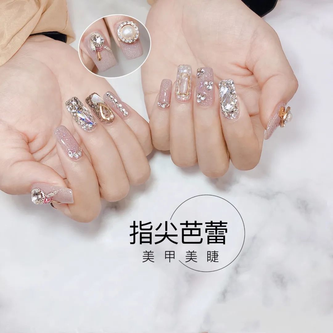 精選70款好看的美甲圖片！2020流行的款式BlingBling她來啦！