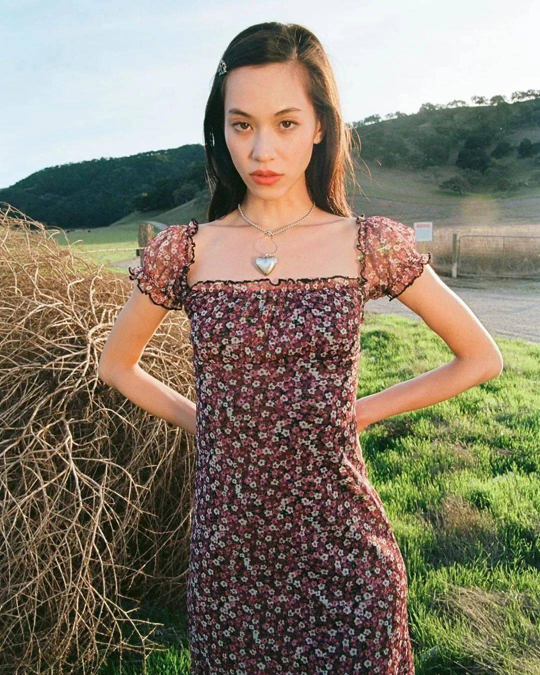 新晉穿搭博主Hailey告訴你：原來甜辣女孩都是有套路的？