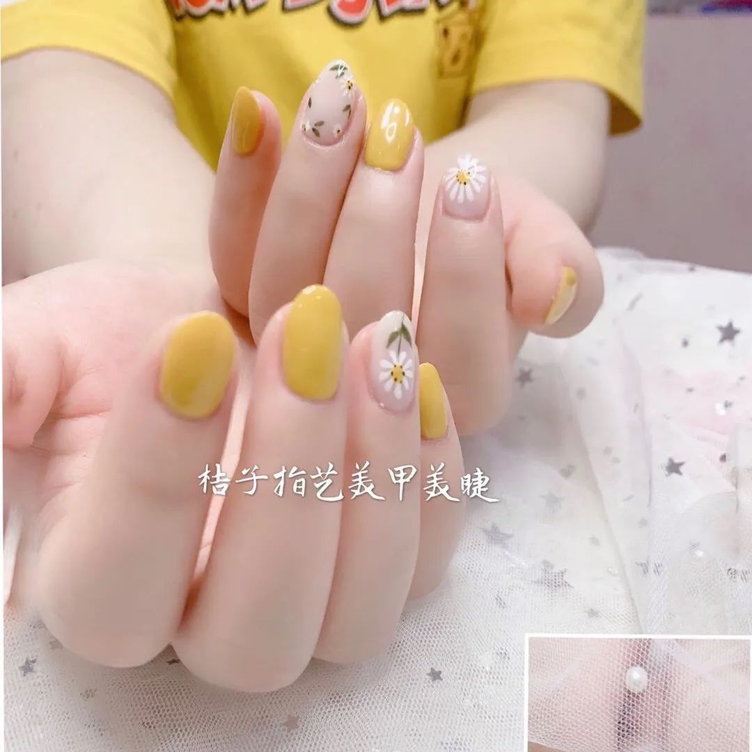 橢圓形指甲最適合的美甲款式！