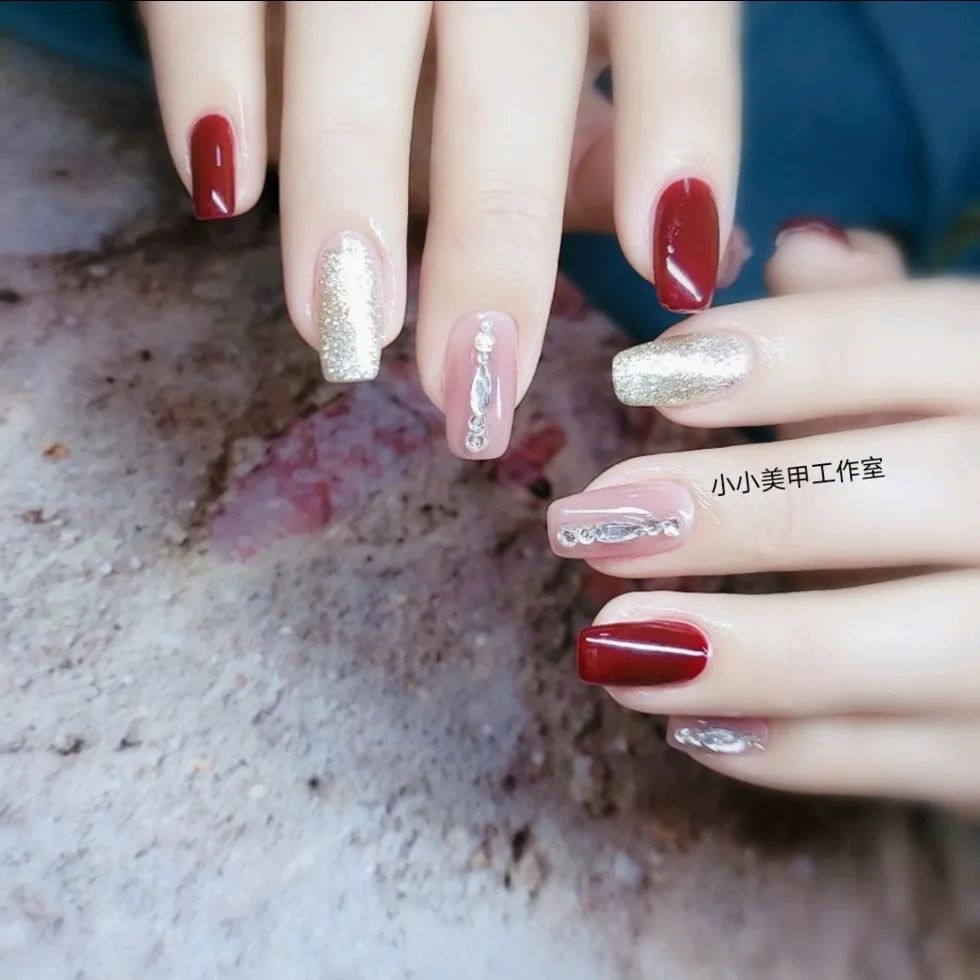 精選70款好看的美甲圖片！2020流行的款式BlingBling她來啦！