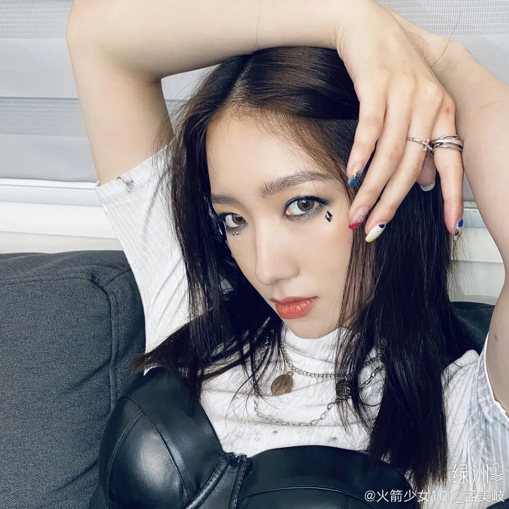 今夏最火的女團(tuán)風(fēng)美甲！可仙可颯美到炸！