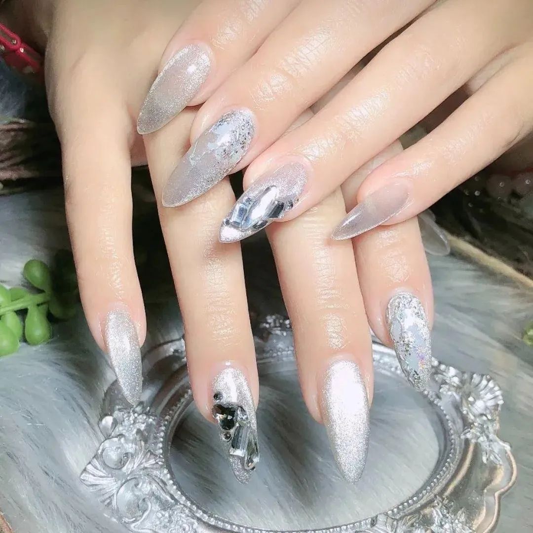 今夏最火的女團(tuán)風(fēng)美甲！可仙可颯美到炸！