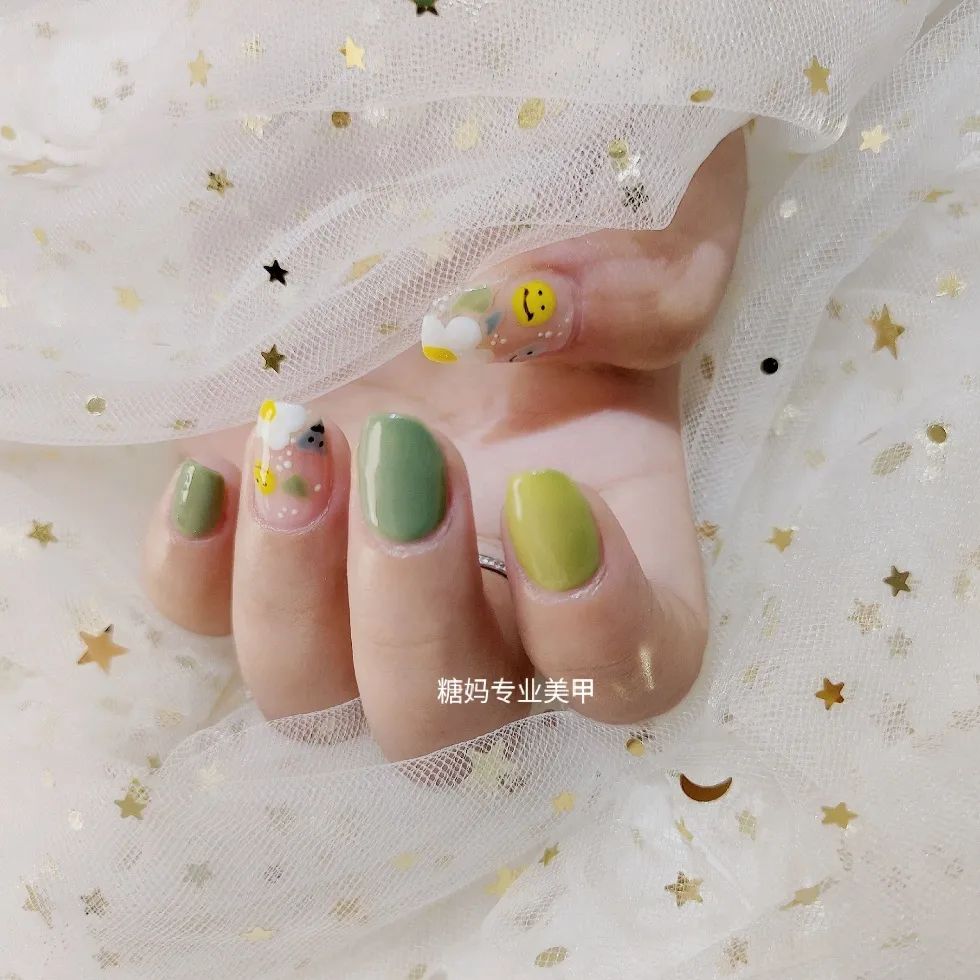 高考完的第一件事，我選擇做美甲！