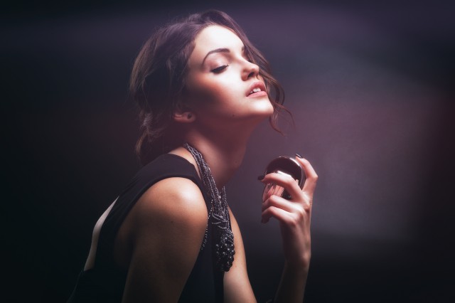 女士噴香水的正確方法，香水怎么用效果最好