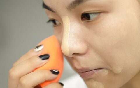 改善脫妝小能手 拒絕面部假白浮粉