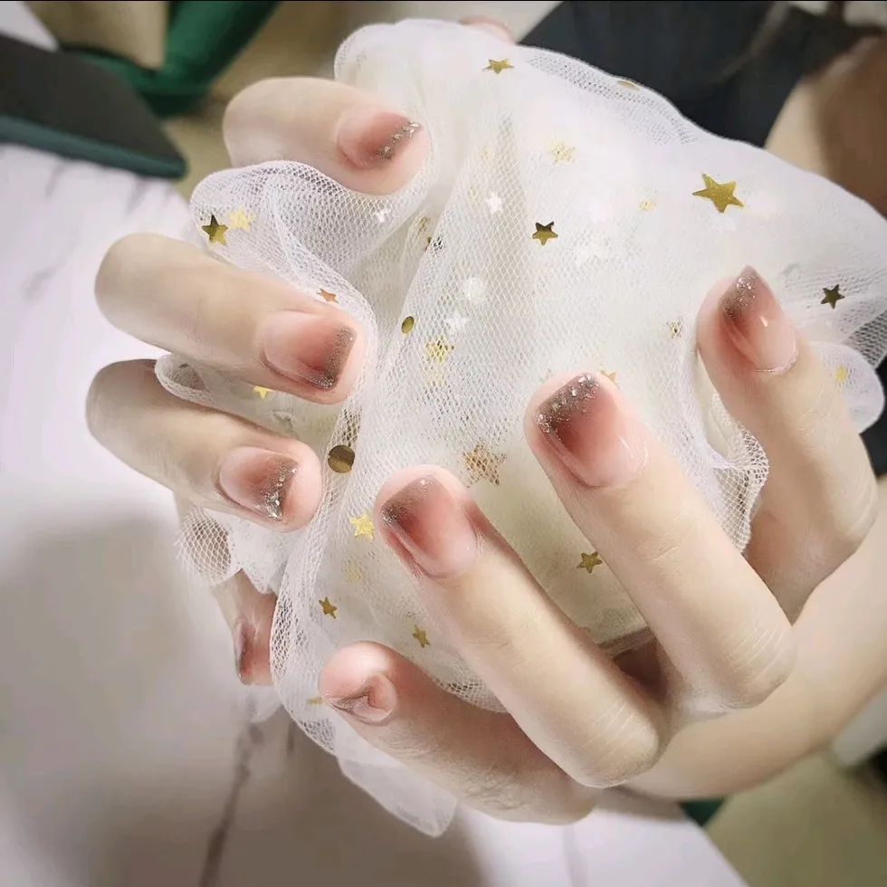 這4款美甲，最適合上班族！
