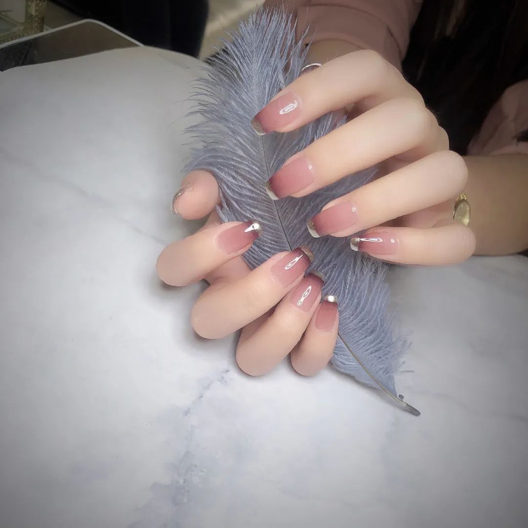 壓箱底的仙女系美甲，實(shí)在太美啦